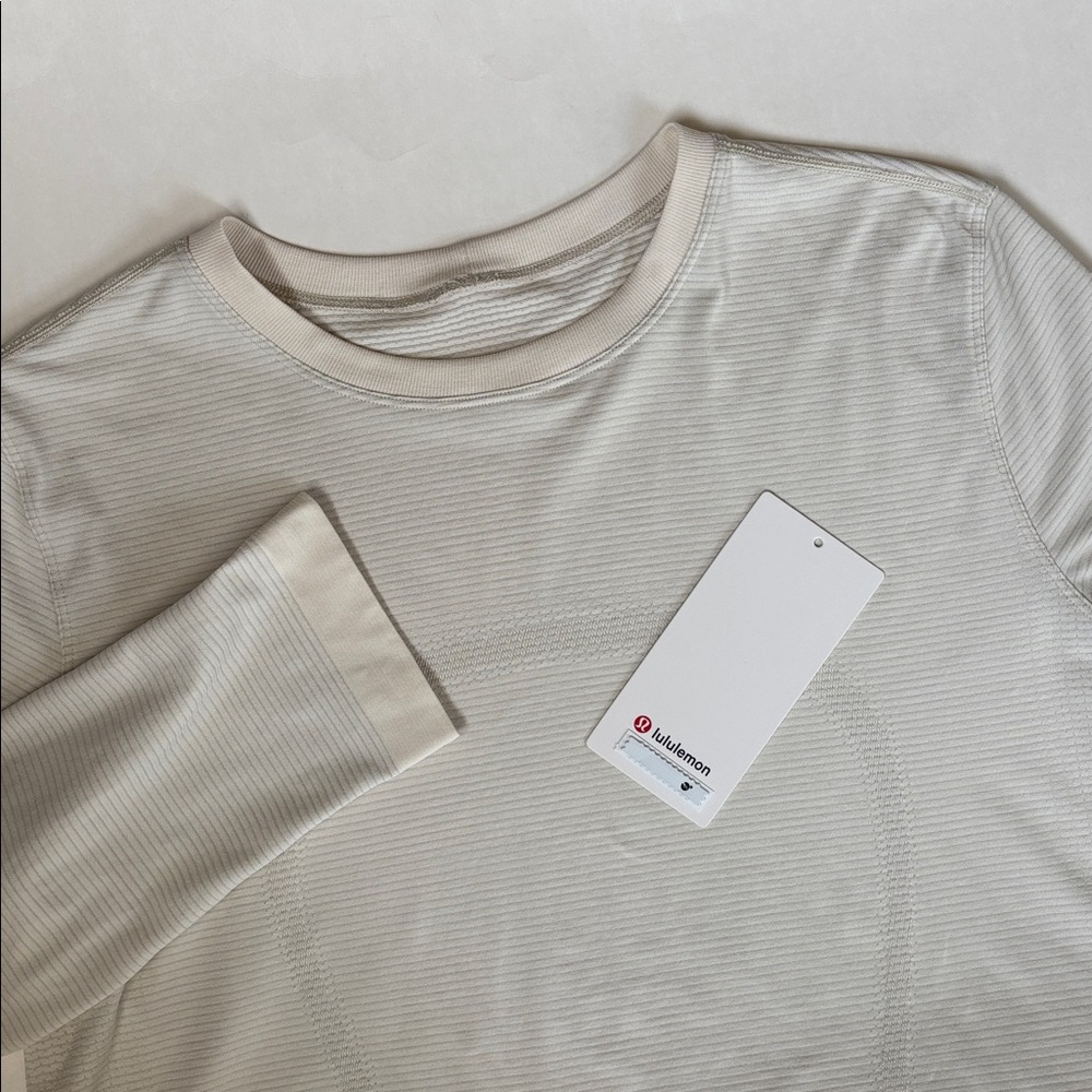 Rare Lululemon Cream Swiftly Relaxed Long Sleeve Top Women 6 New Style Runs Big‎